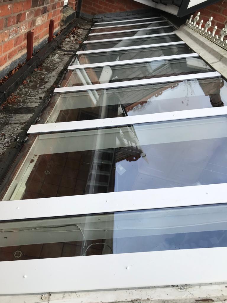 sky light fitting